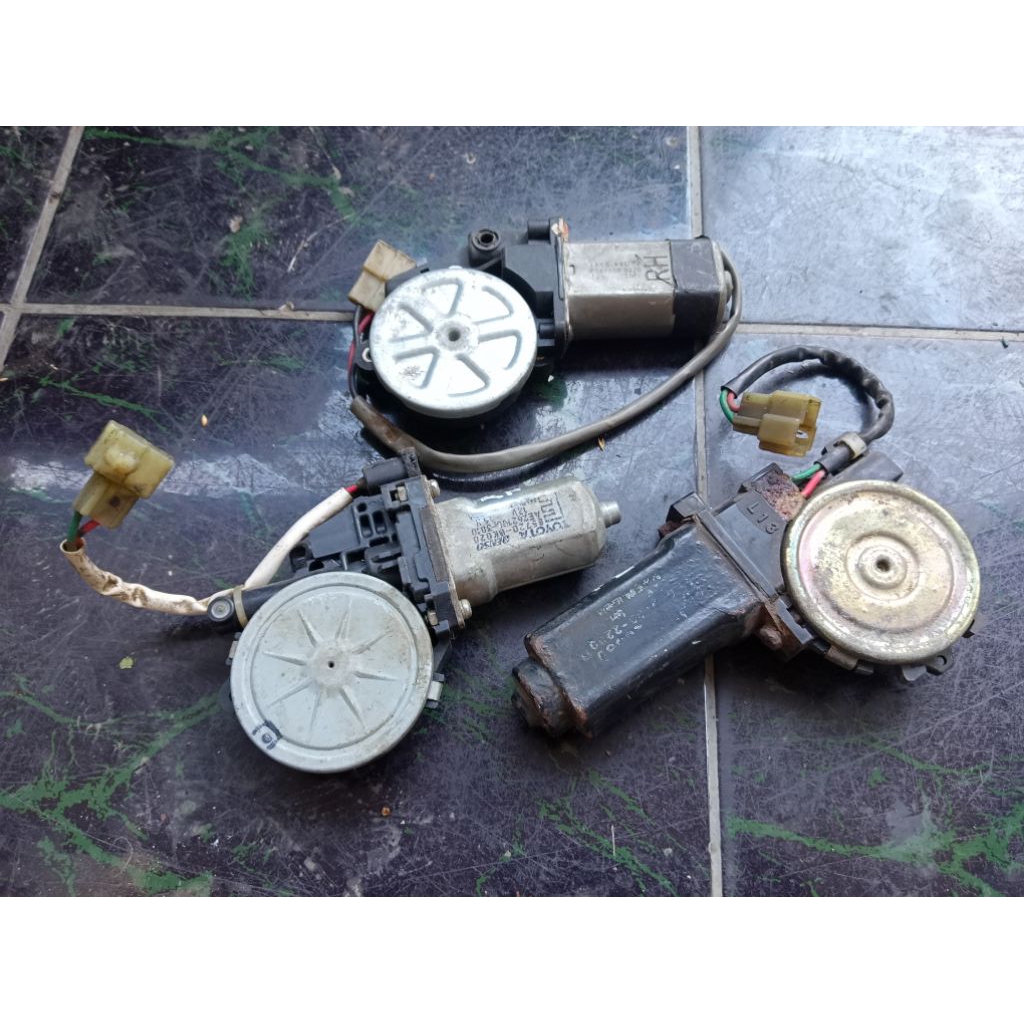 dinamo power window Toyota Corona st171