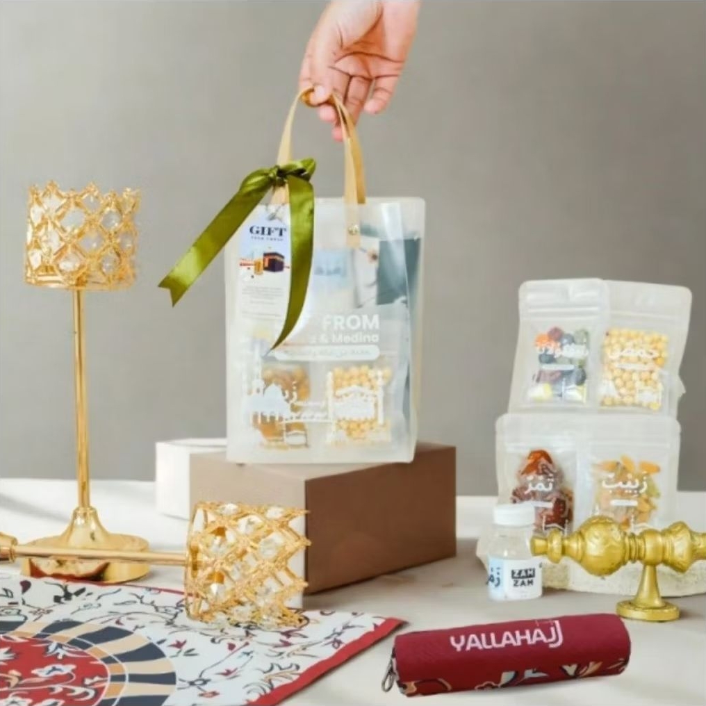 

Oleh-oleh Haji & Umroh Paket Premium B Tas Mika Sajadah Midi/Hampers/Gift Haji dan Umroh