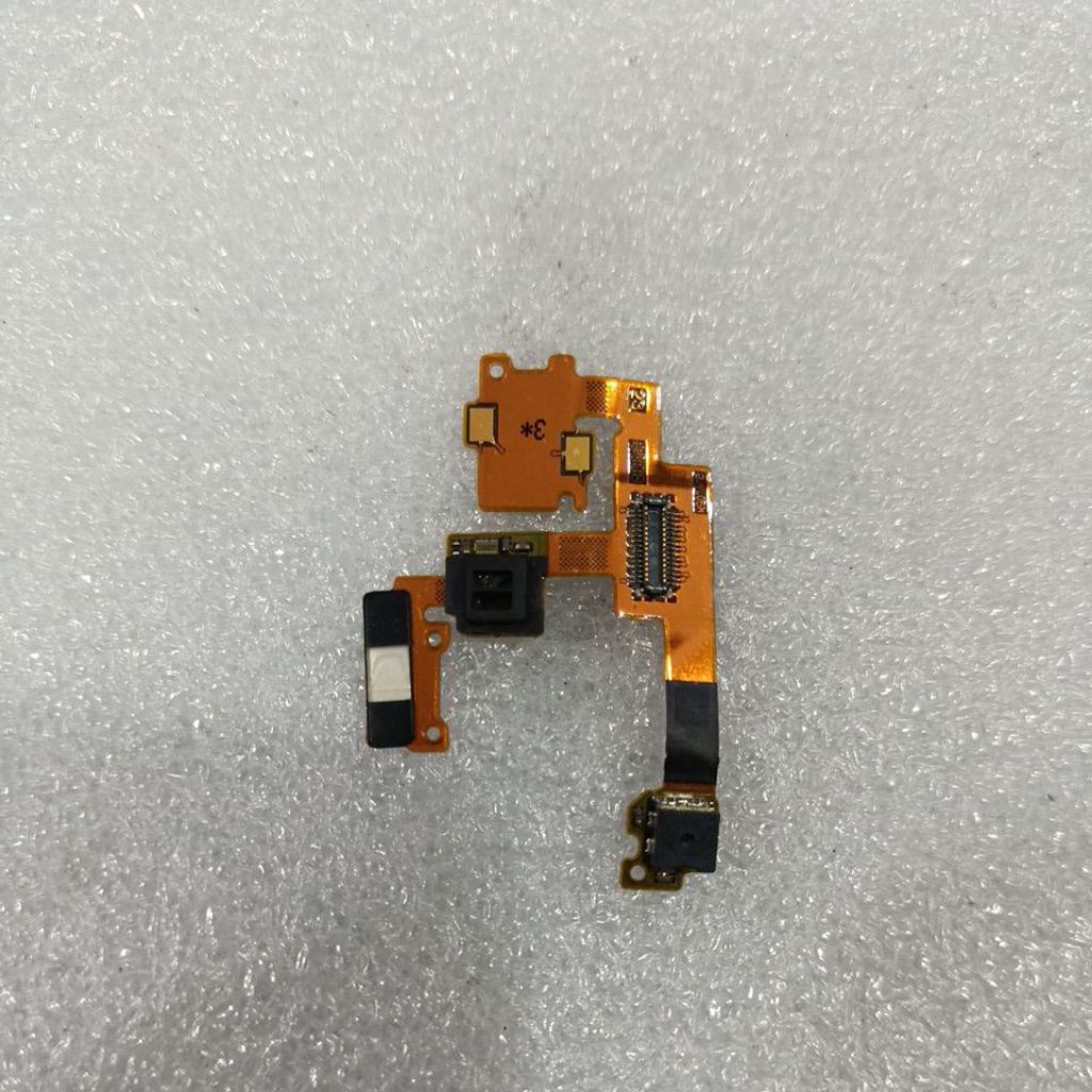 kamera Nokia 5800 depan