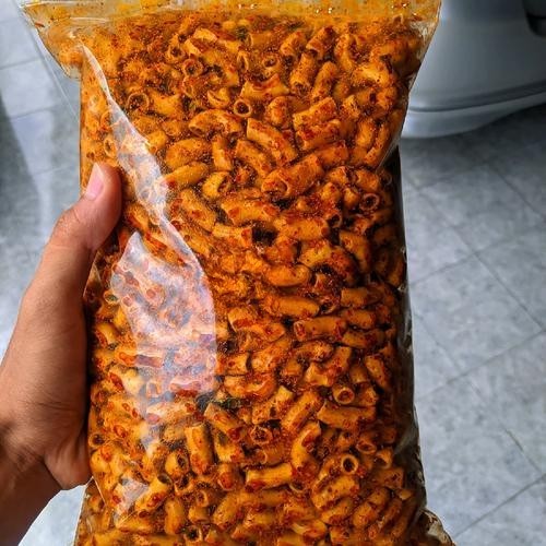

Makaroni bantat pedas daun jeruk kemasan 1kg 250gr 500gr