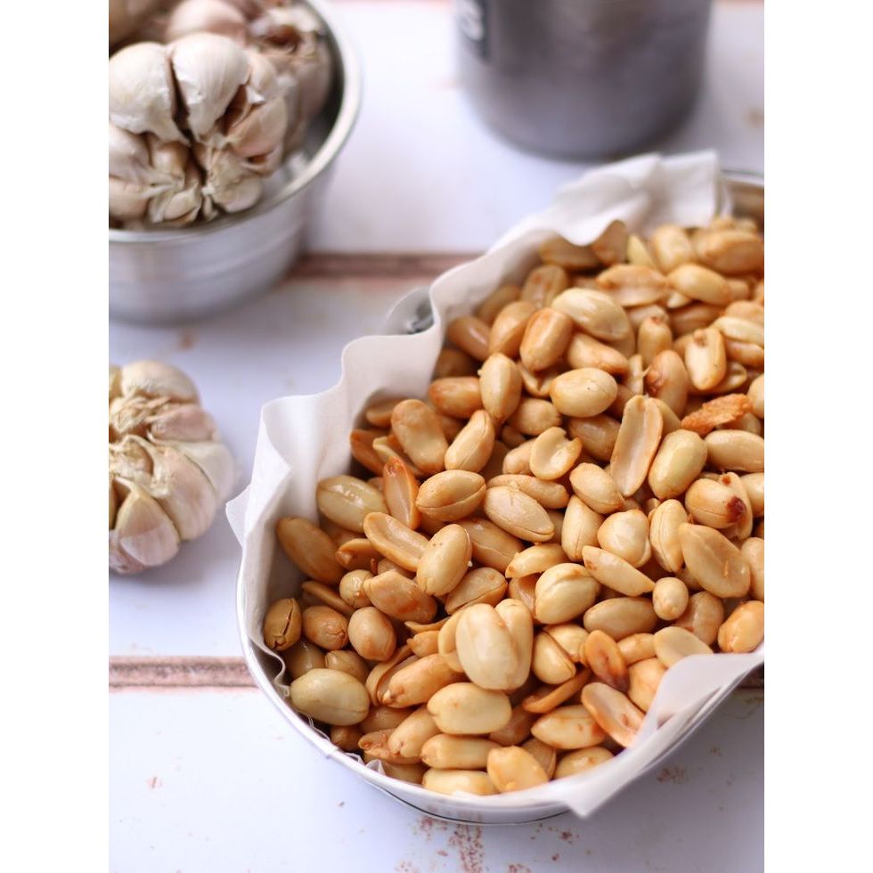 

Kacang Goreng Kupas Gurih Mantap RB Cokies | Kacang Goreng Kupas Asli Premium | Camilan Gurih