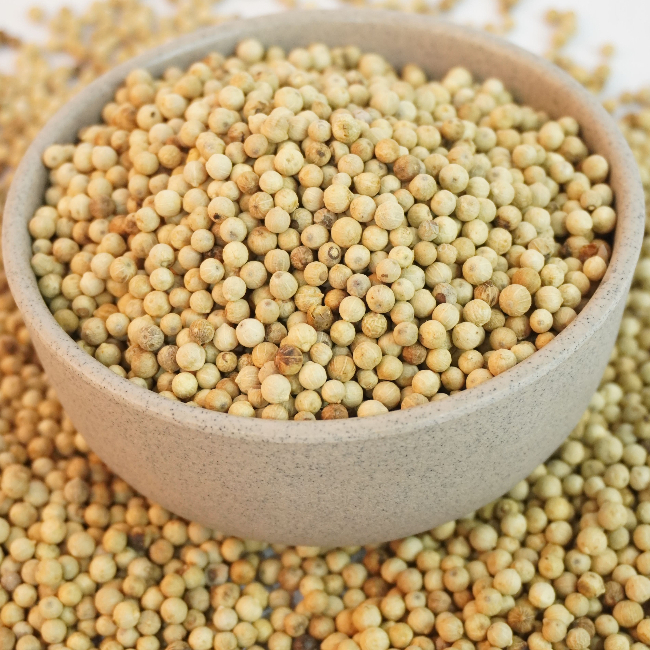 

Lada Putih Utuh | 100% Asli & Murni | Rempah Dapur Berkualitas Tinggi