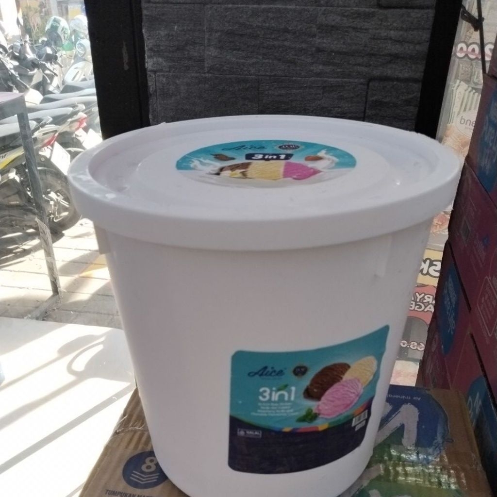 

satu ember Aice 8Liter mix