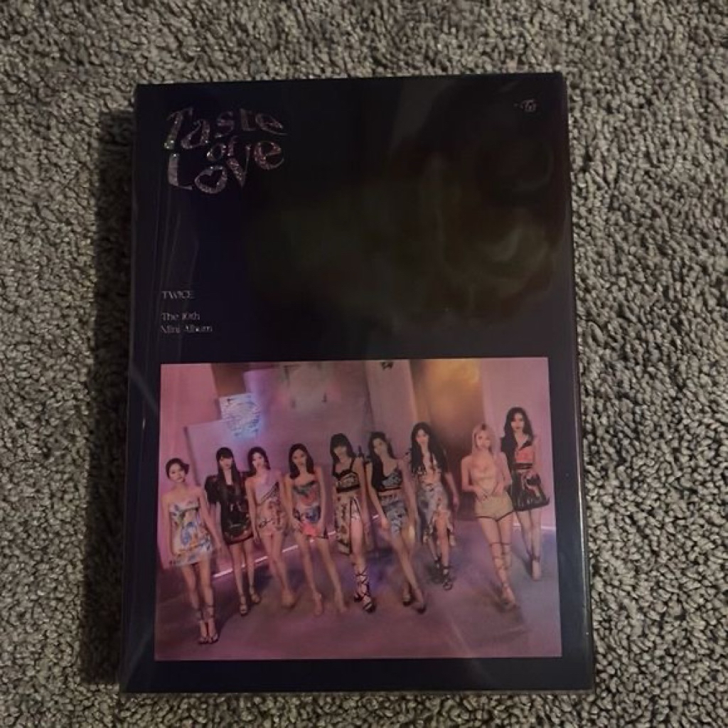 ALBUM IZ*ONE & TWICE & LIGHTSTICK BLACKPINK VER 2 SECOND