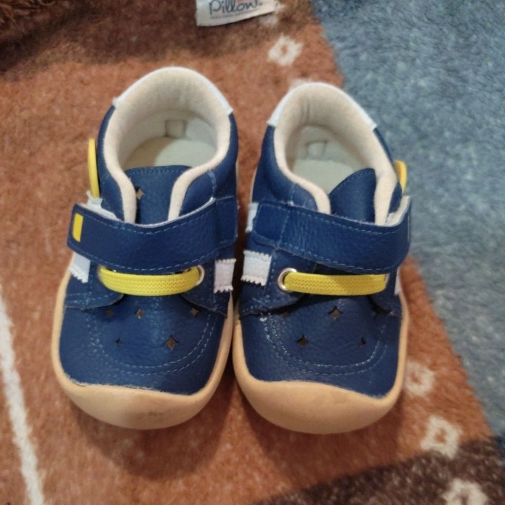 Sepatu  bayi anak brand KUMI size14 new bukan pl preloved
