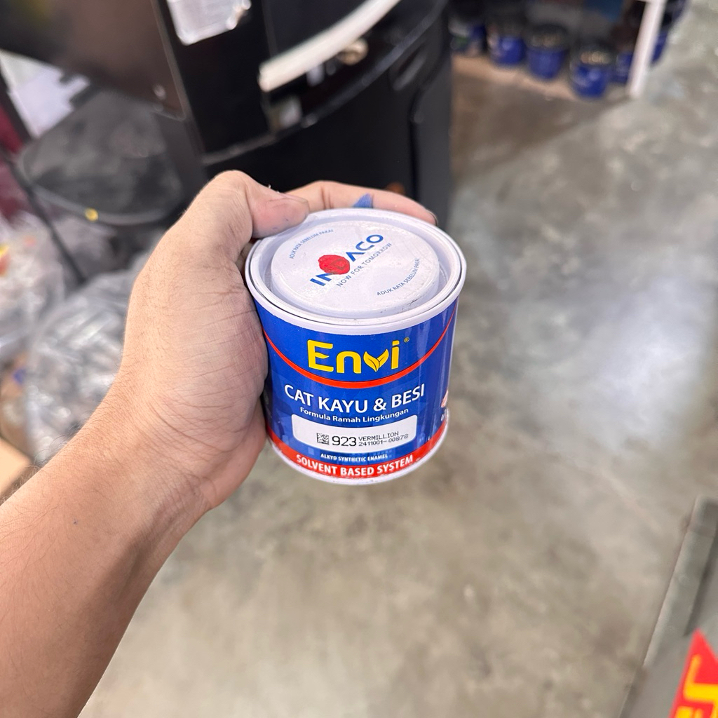 

ENVI Cat minyak kayu dan besi warna merah 200cc