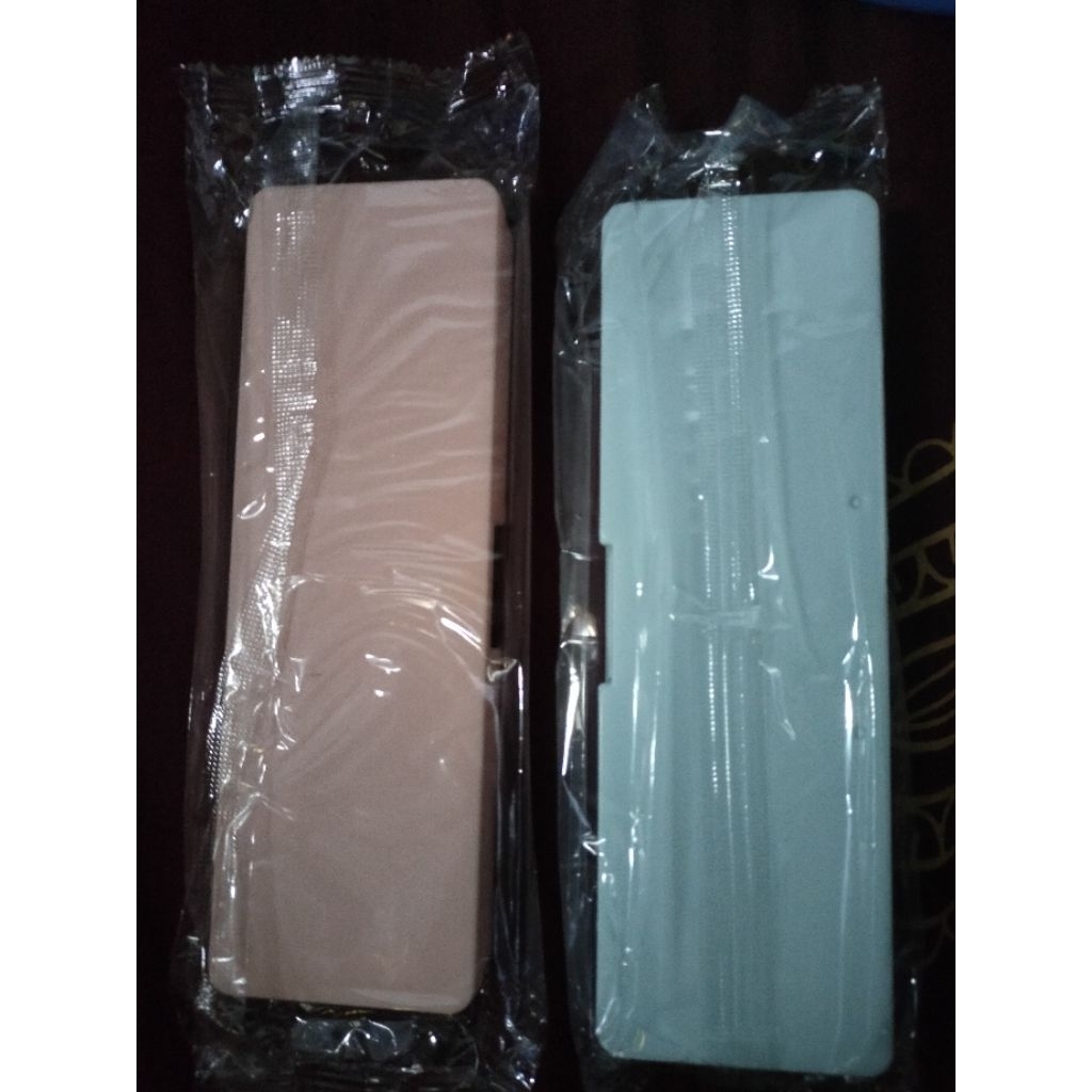 

Kotak pensil custom nama dan foto