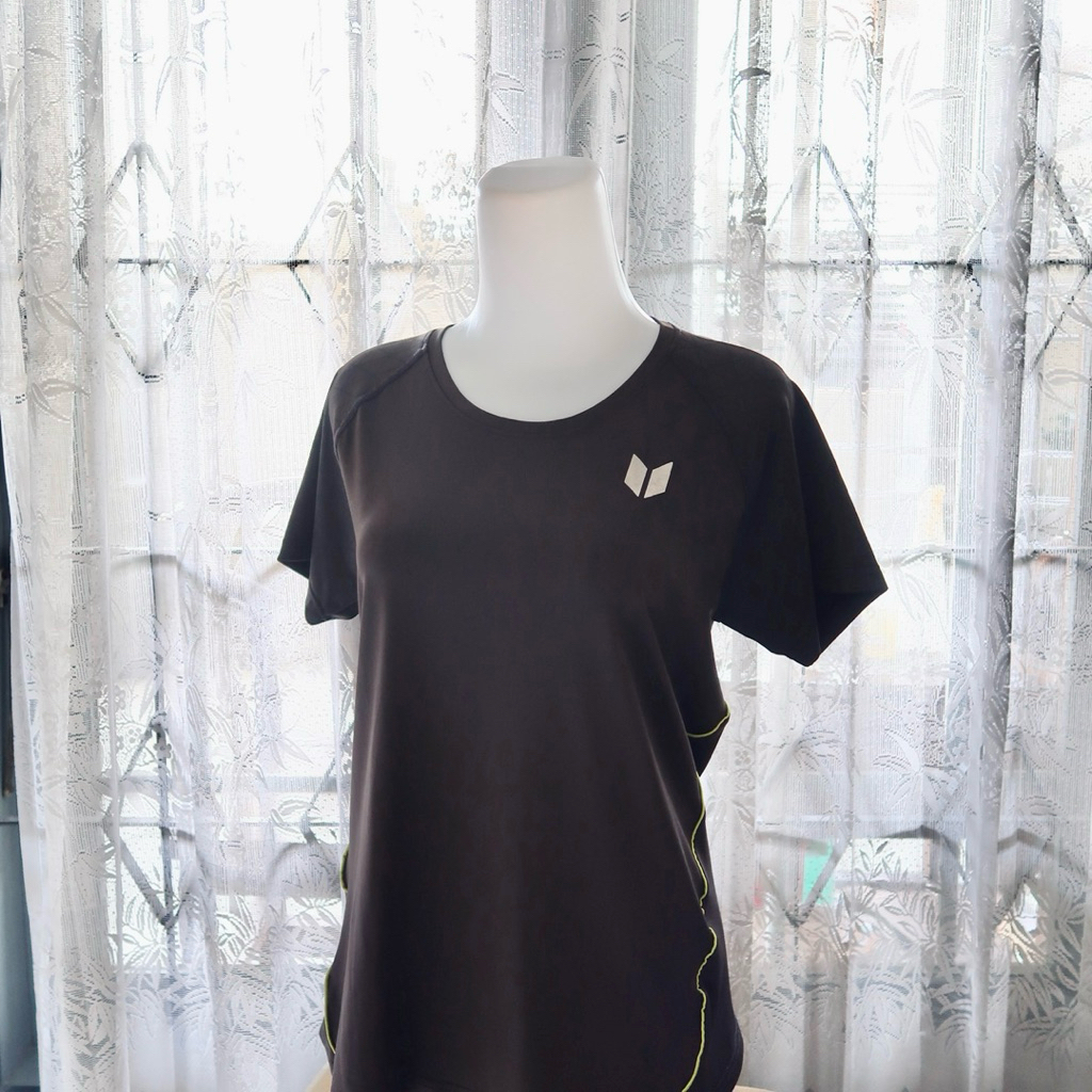 Kaos Olahraga Wanita - Enzoro (Hitam)