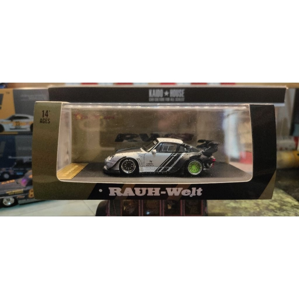 STAR MODEL PORSCHE RWB
