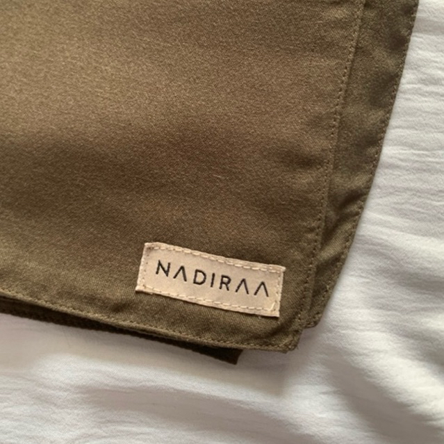 [PRELOVED] NADIRAA Hijab Square Army | Jilbab Segi Empat Warna Hijau
