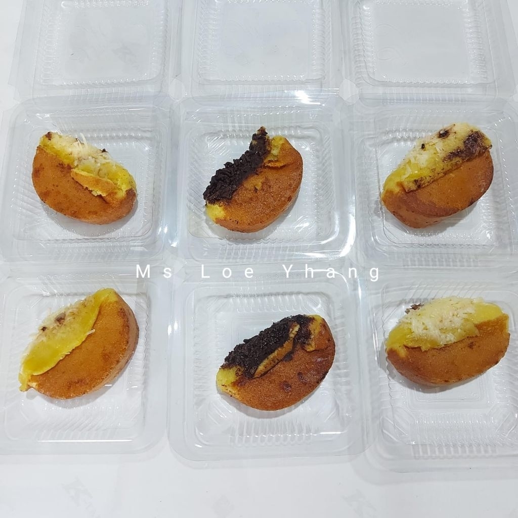 

kue pukis 12 pcs