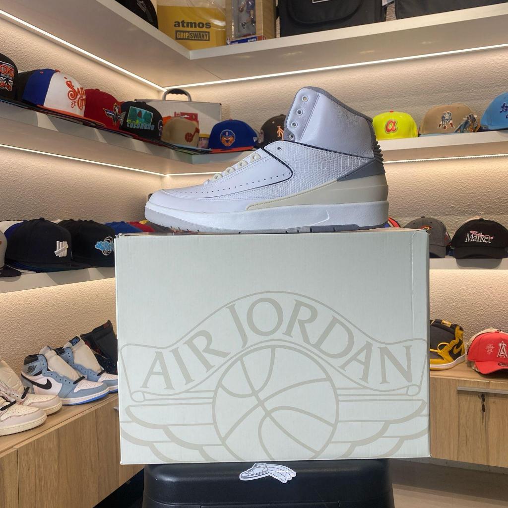 Air Jordan 2 Retro Cement Grey