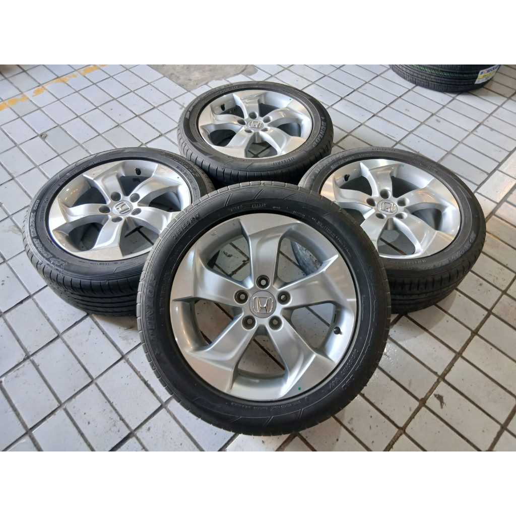 velg second STD HRV R17 lebar7 pcd5X114 SILVER +ban 215 55 R17