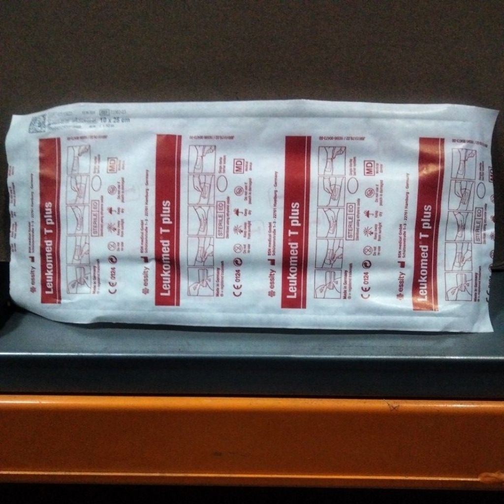 LEUKOMED T PLUS 10 x 25 cm // Plester Penutup Luka Anti Air ukuran 10 x 25 cm