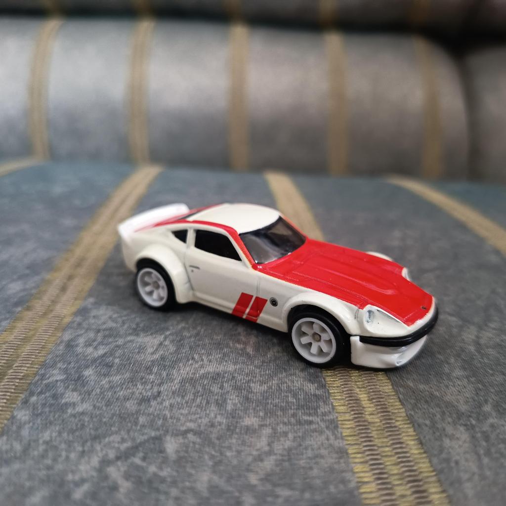 LOOSE HOT WHEELS NISSAN FAIRLADY Z