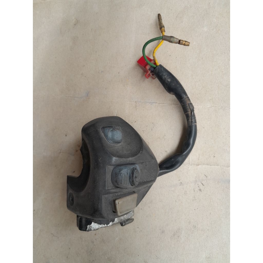 Holder saklar kiri yamaha mio sporty jupiter mx jupiter z mio j mio soul original