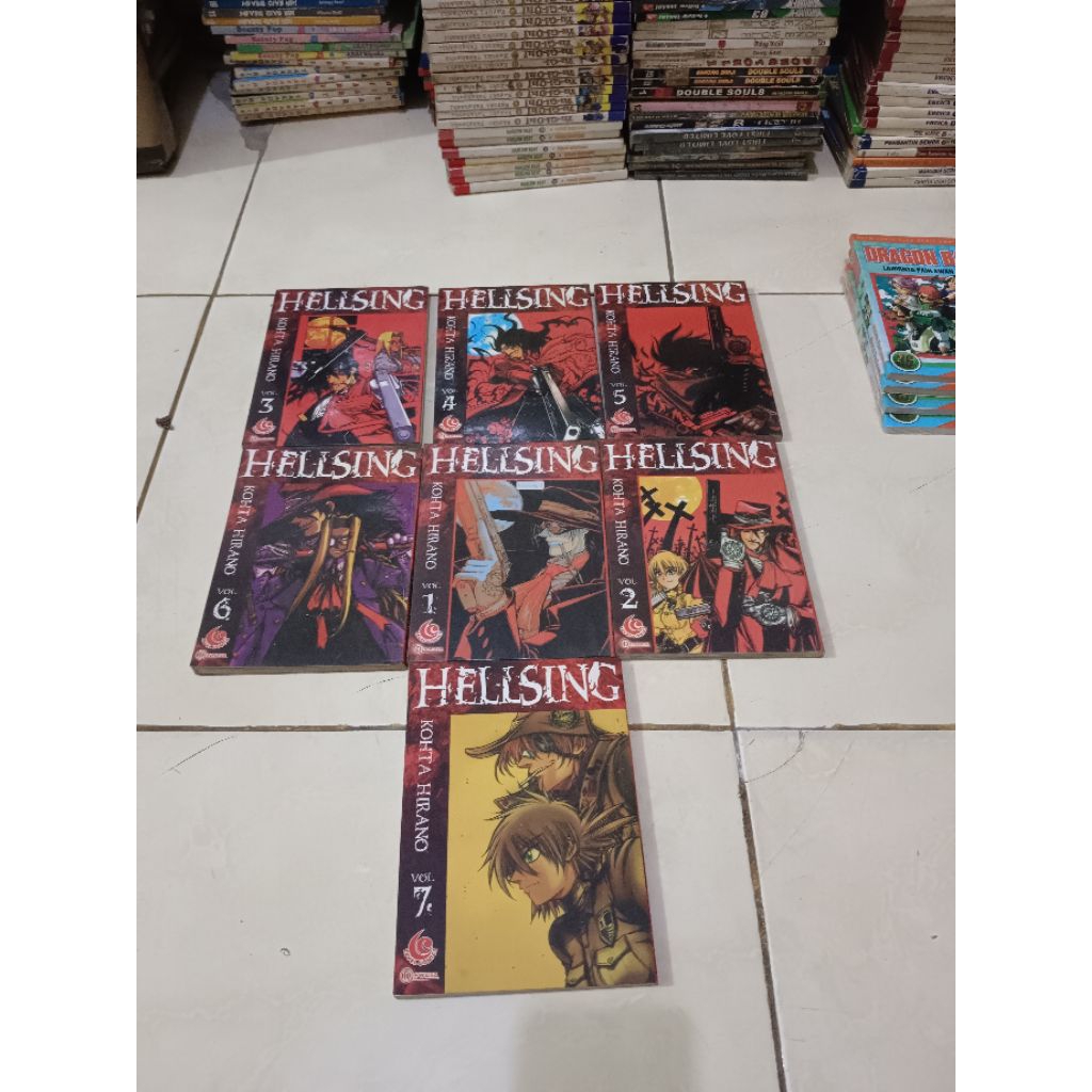 Komik Kohta Hirano - Hellsing 1 2 3 4 5 6 7 (7 Komik)
