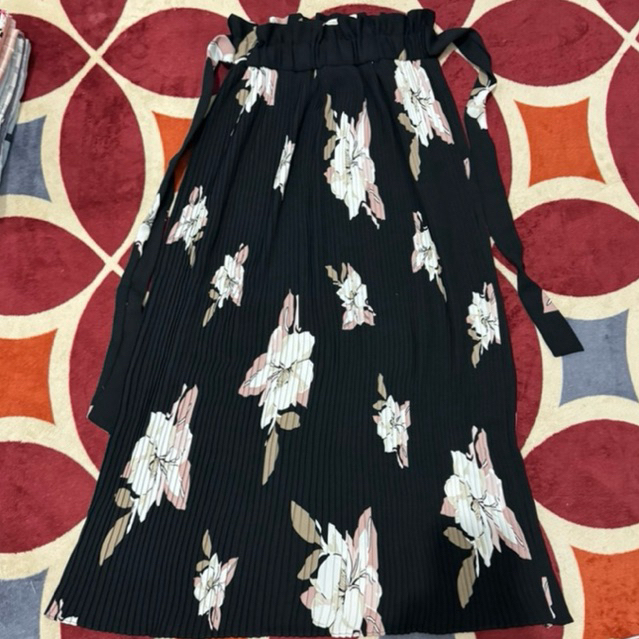 ALEEYA BRAND rok hitam