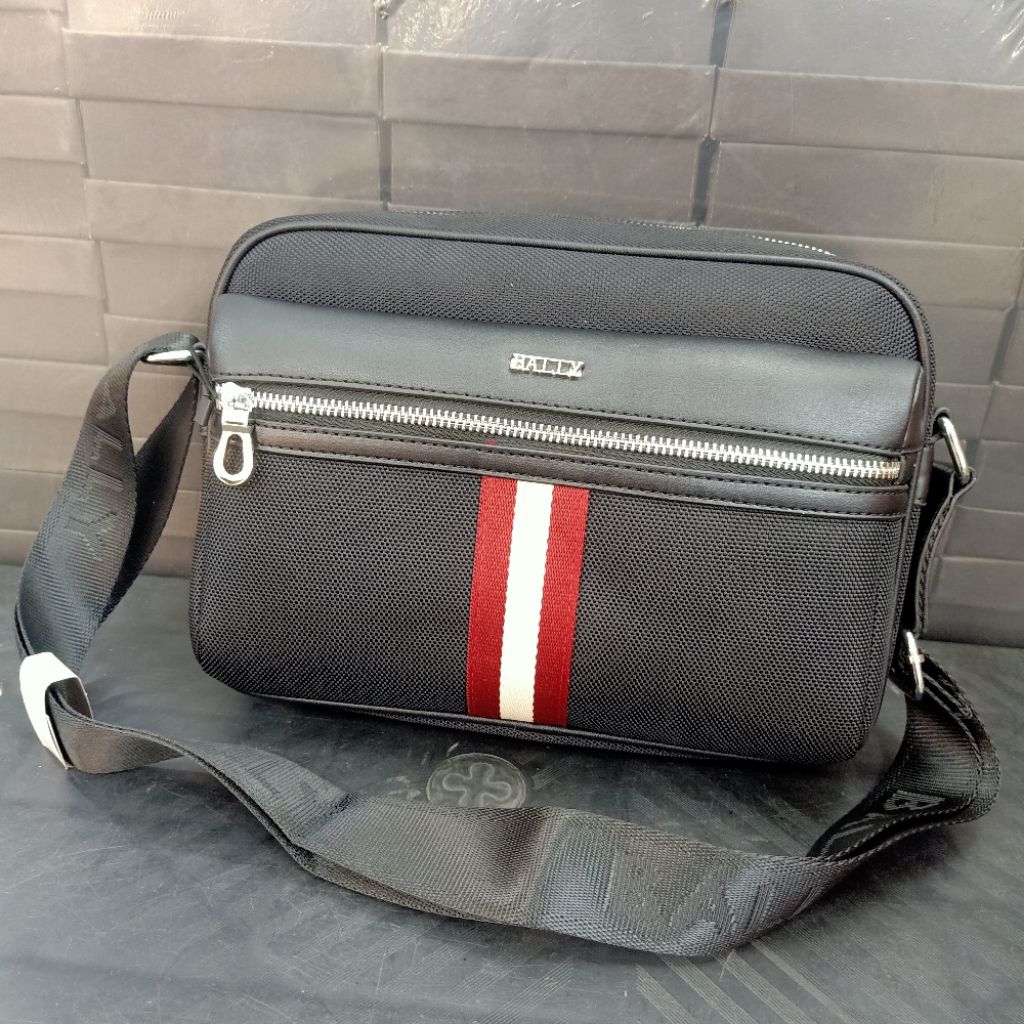 Tas selempang Bally nylon crossbody bag unisex