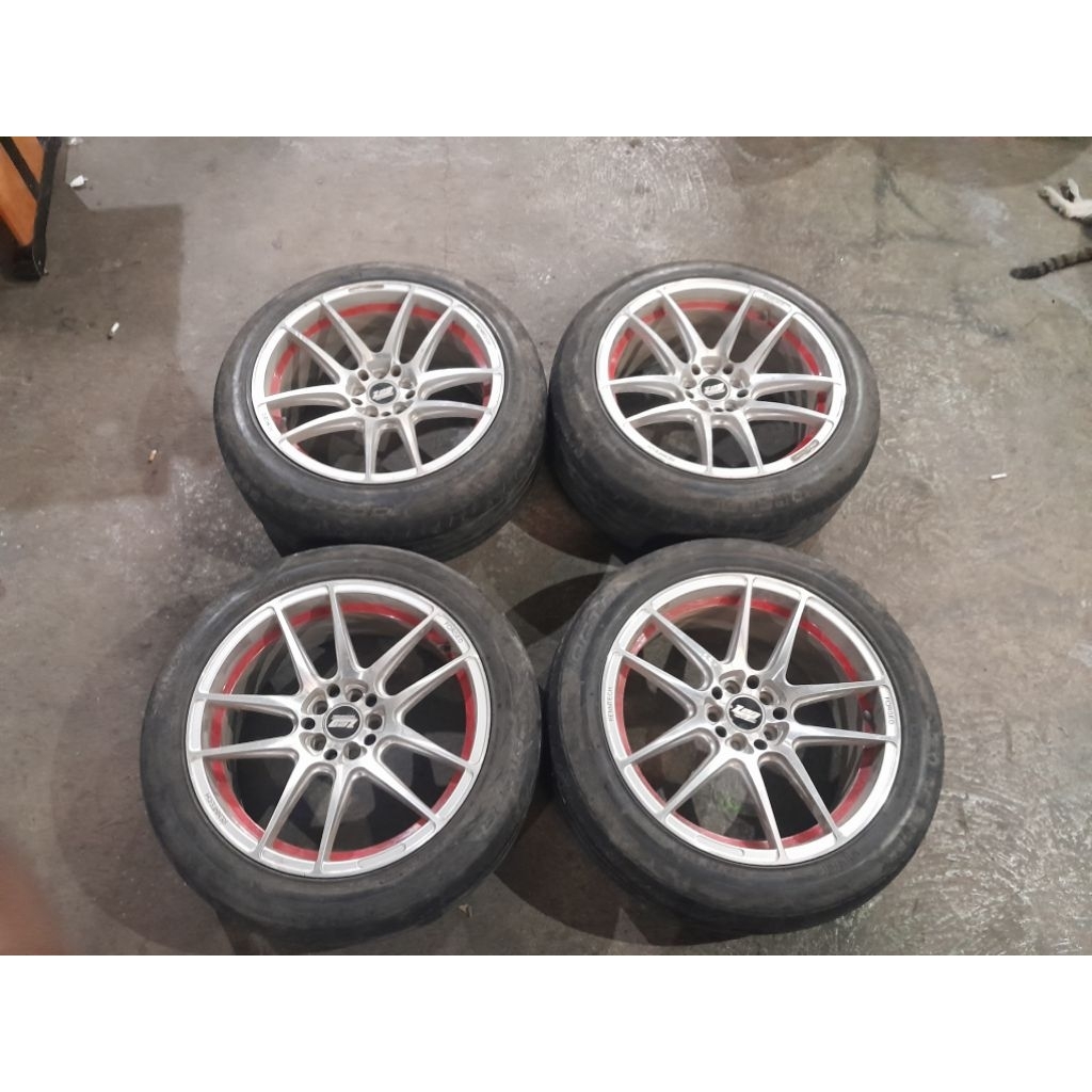 Velg Mobil Bekas Ring 18 VOSSEN R18 Lebar 8-9 Lubang 5 Ofset 35