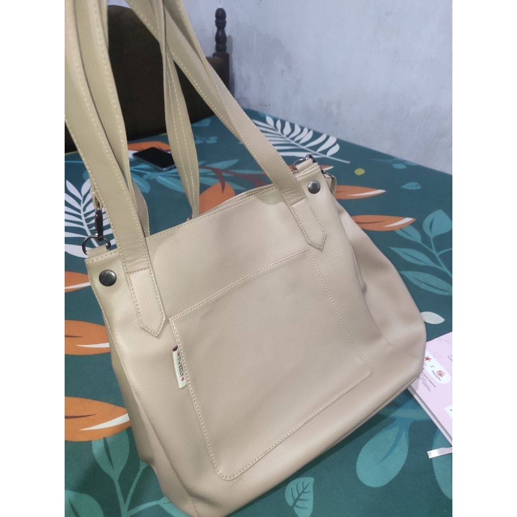 Tas Ava Tweely bag like new