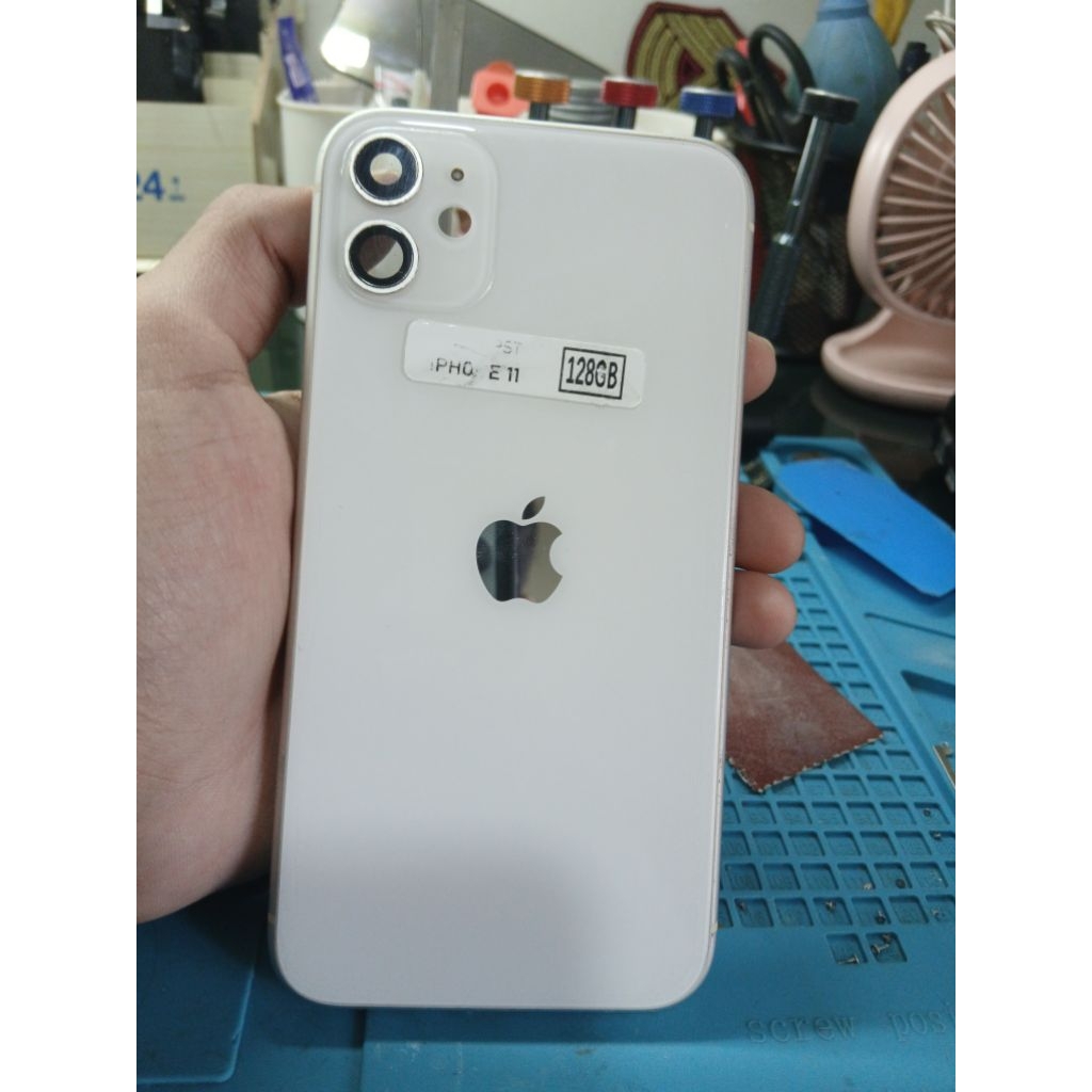 HOUSING/CASING IPHONE 11 WHITE SECOND ORIGINAL 100%