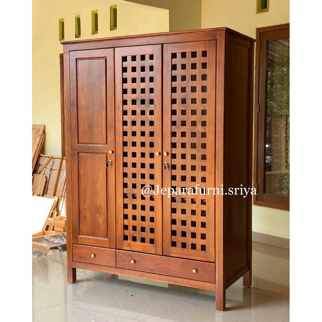 Lemari Baju Minimalis 3 Pintu Jati Jepara I Lemari Pakaian Minimalis 3 Pintu Jati Jepara I Lemari Pa