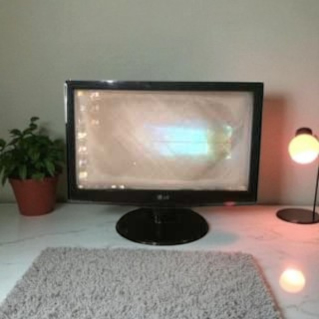 lcd monitor lg flatron w1953sv kondisi minus layar berembun baret