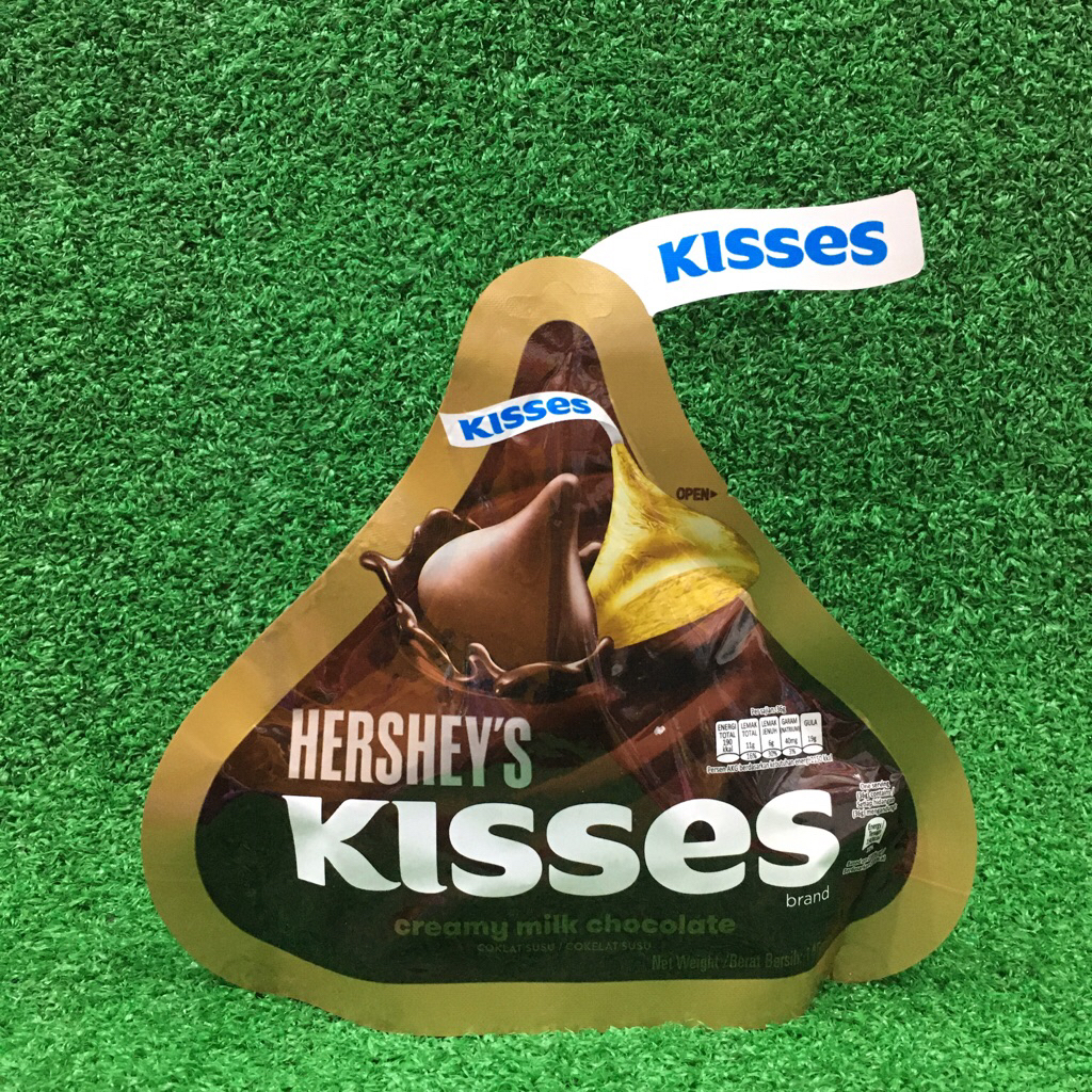 

Hershey's Kisses Chocolate Cokelat Susu Bentuk Kerucut 146gr Impor Malaysia HALAL