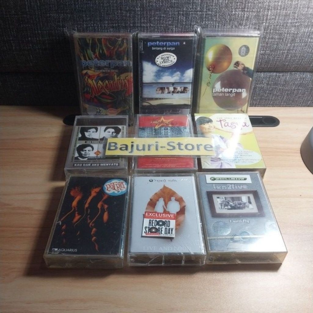 Kaset Pita "Potret" "Pance F Pondaag" "Peterpan" "Yovie & The Nuno" "Yovie n Nuno" "Tasya" "Ten2Five