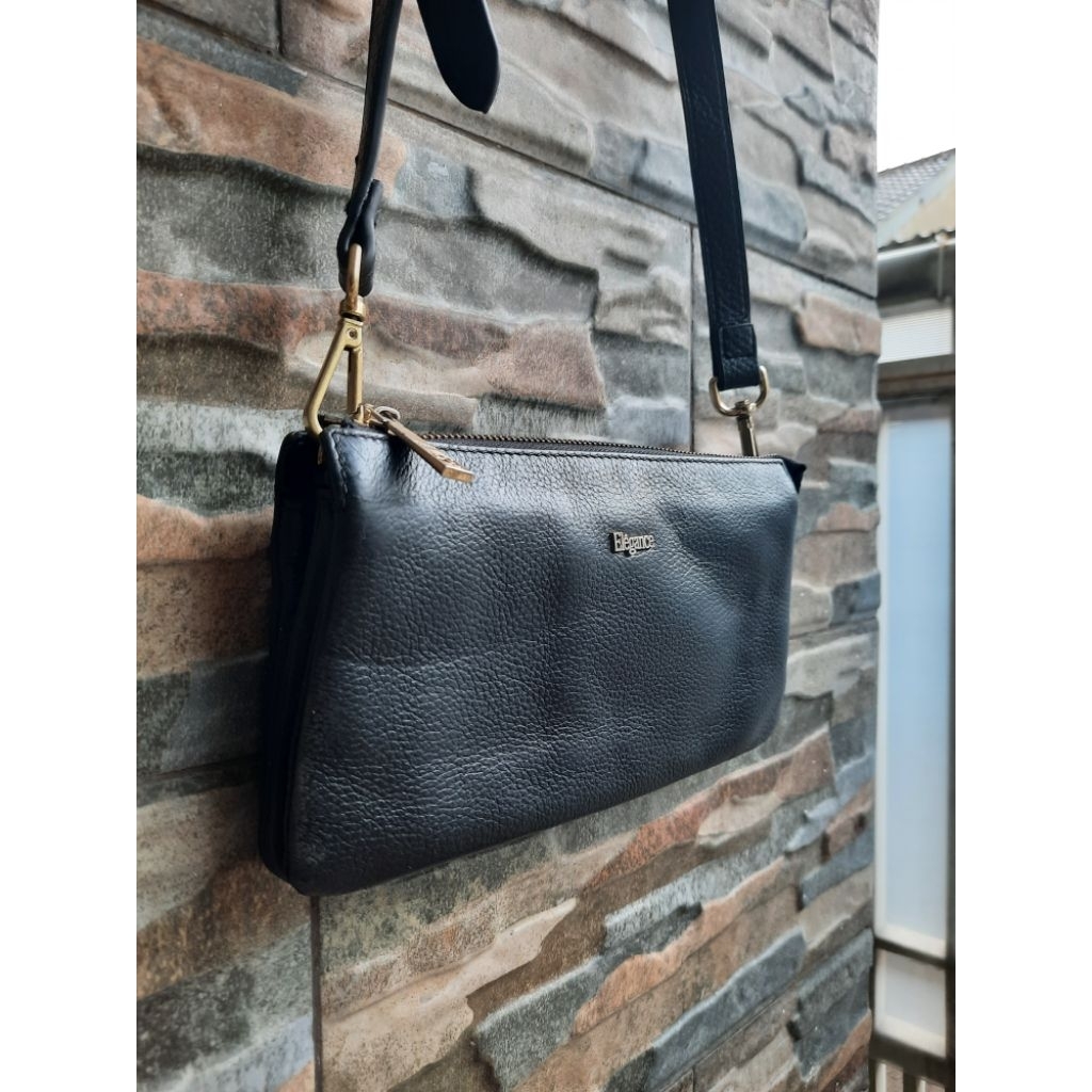 Sling Hitam Kulas ELEGANCE - TAS PRELOVED BRANDED ORIGINAL