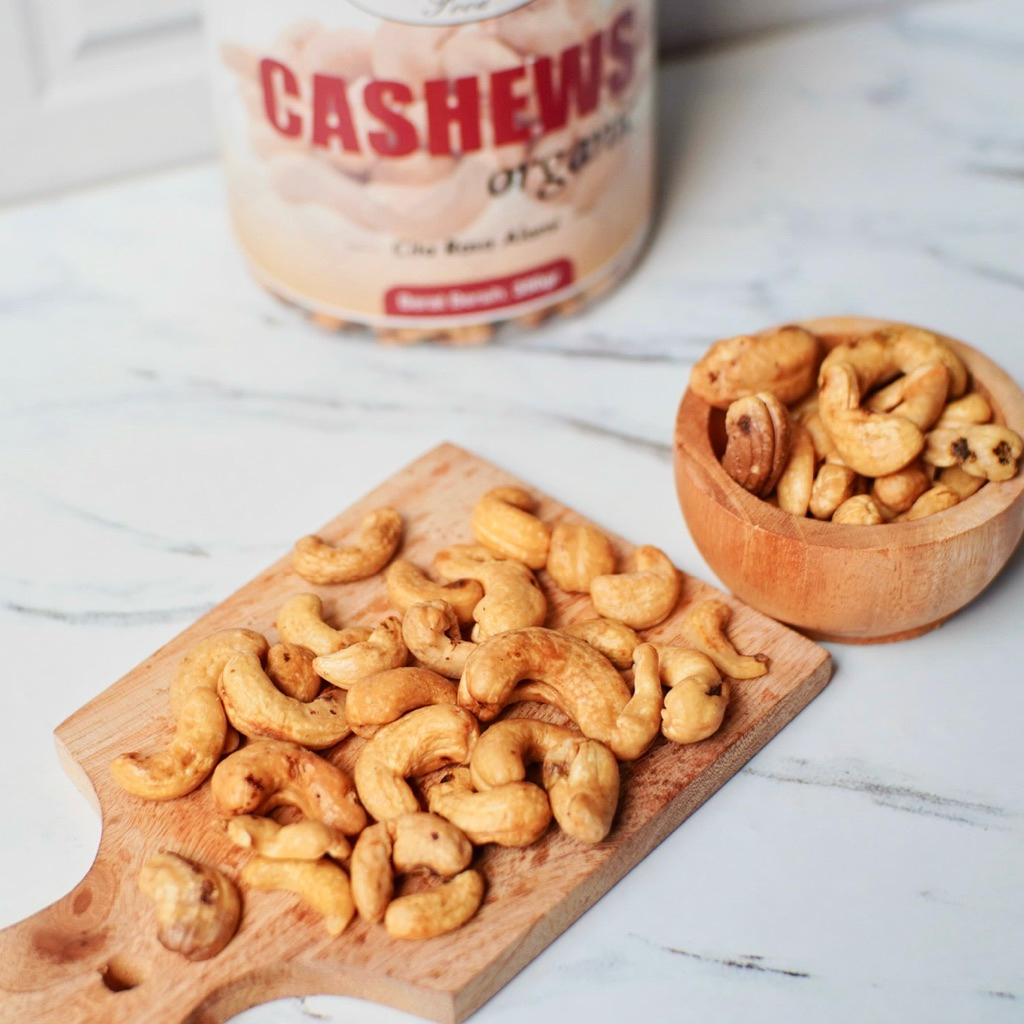 

Kacang Mede Utuh Original Goreng – Camilan Premium, Renyah, dan Gurih