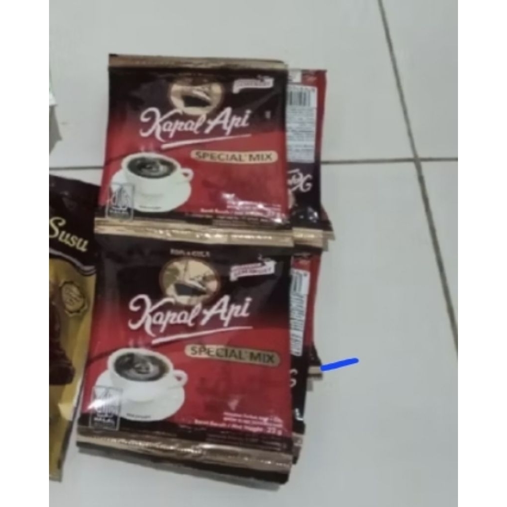 

kopi kapal api + gula 25gr