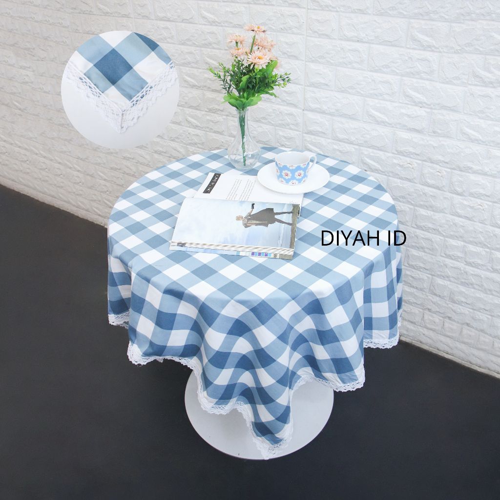 TAPLAK MEJA MAKAN RENDA MOTIF KOTAK- KOTAK KAIN KATUN UKURAN 200 x 400 cm