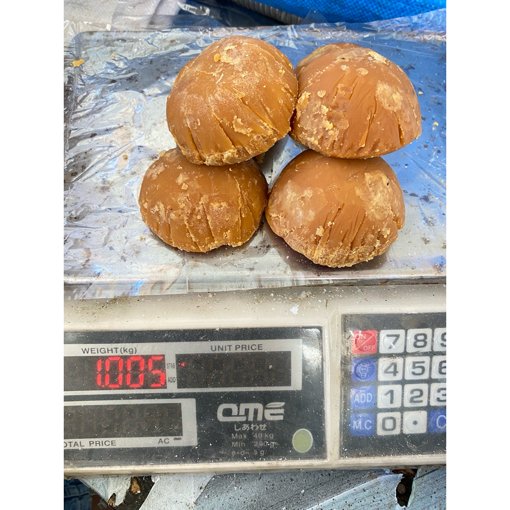 

Gula Kelapa ,Gula Jawa Khas Kebumen .100% asli tanpa campuran