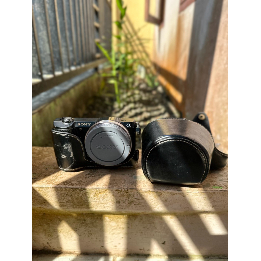 Sony a5000 body only