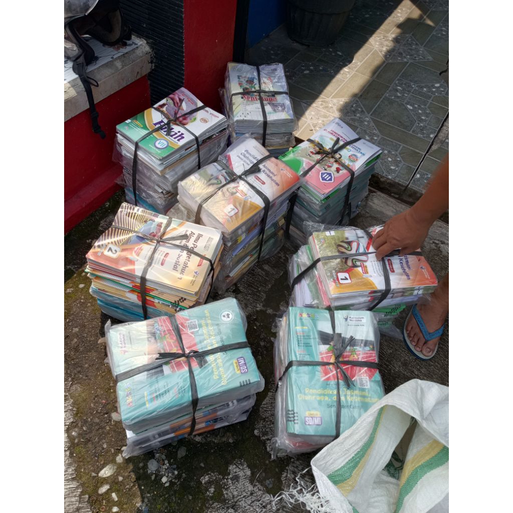 

kertas LKS baru retur