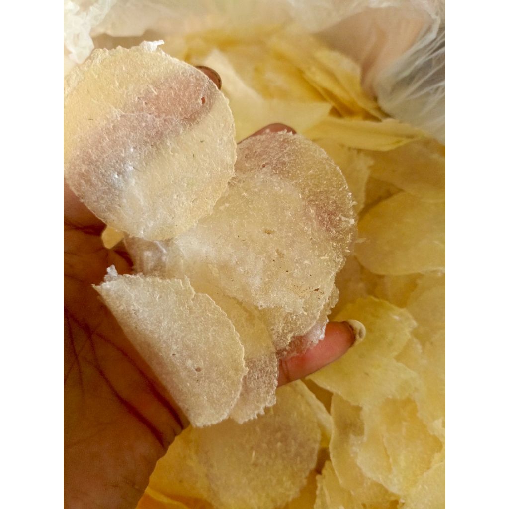 

ready kemasn ( 1.kg ) KERIPIK KACA MENTAH TIPIS KERING