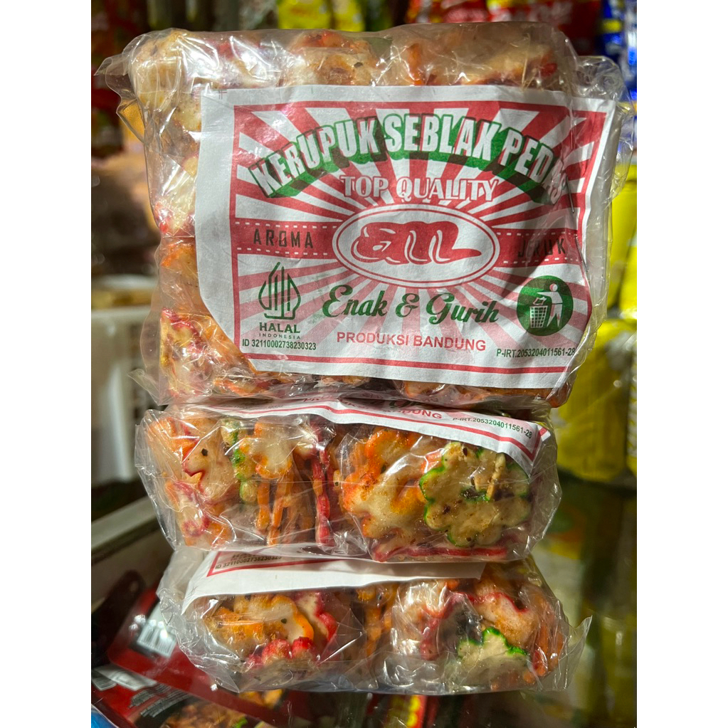 

Kerupuk Seblak Pedas / Cemilan Pedas Gurih 1Pak isi 10bungkus