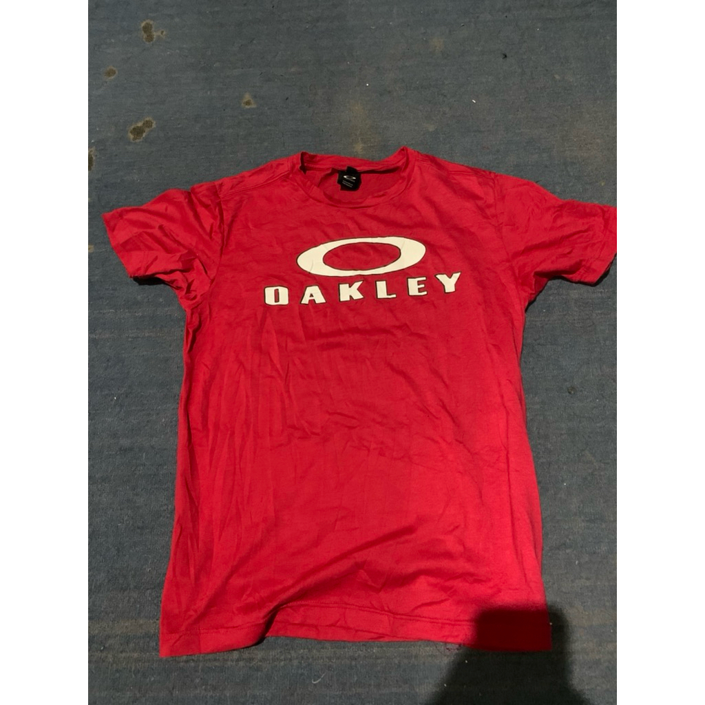 oakley big logo
