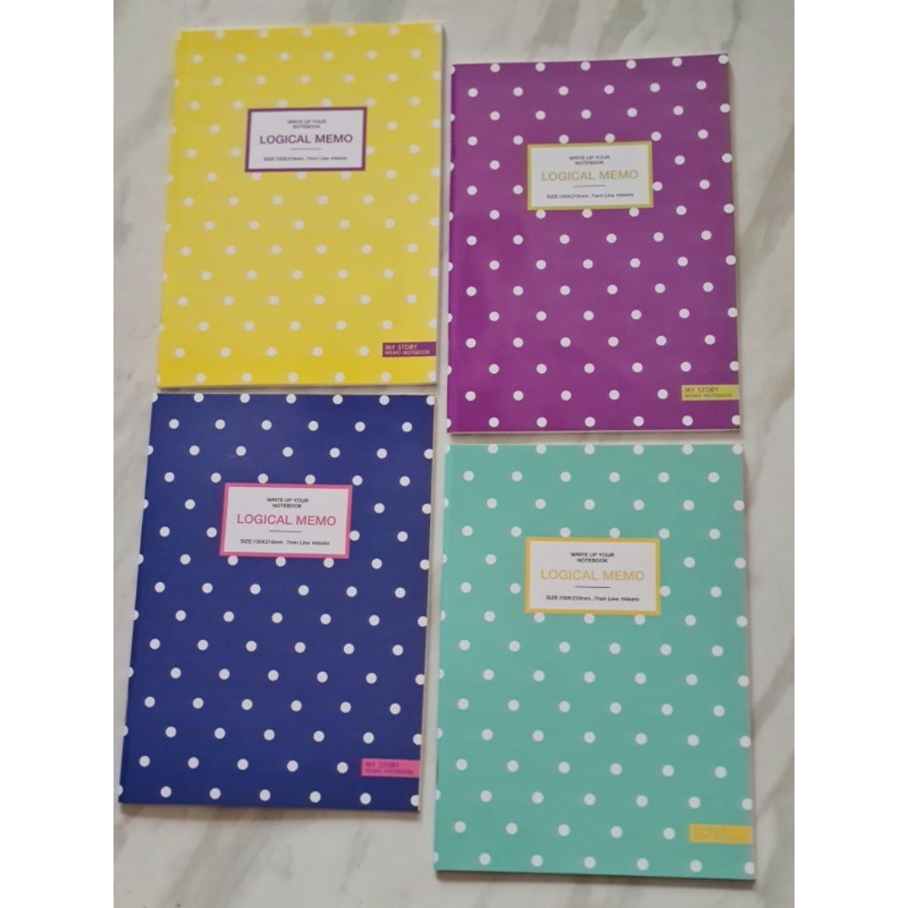 

Memo Notebook with Polkadot design