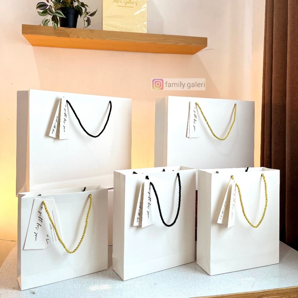 

Paperbag Exclusive (READY)