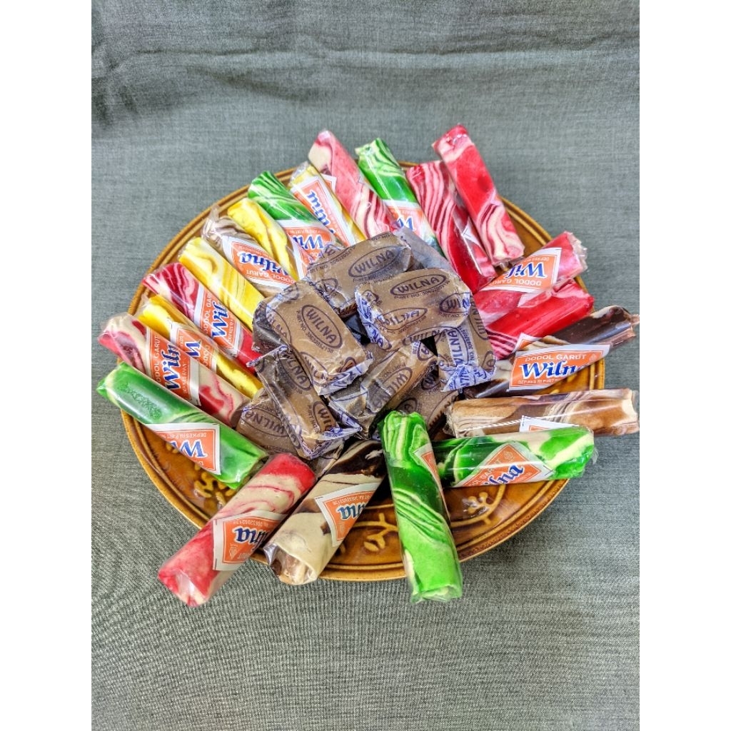 

Dodol Garut asli 1kg mix campur satu kemasan