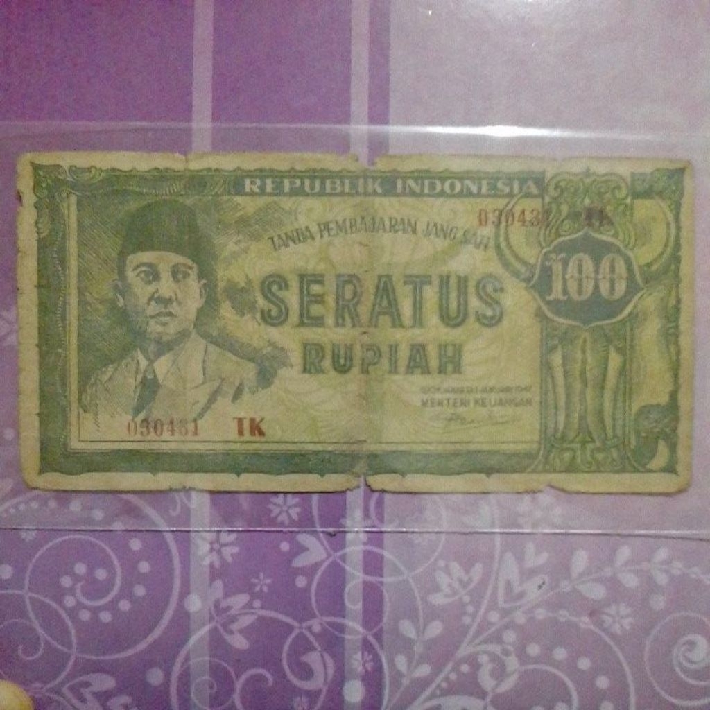 Uang ORI Sukarno 100 rupiah keris 1947 fine