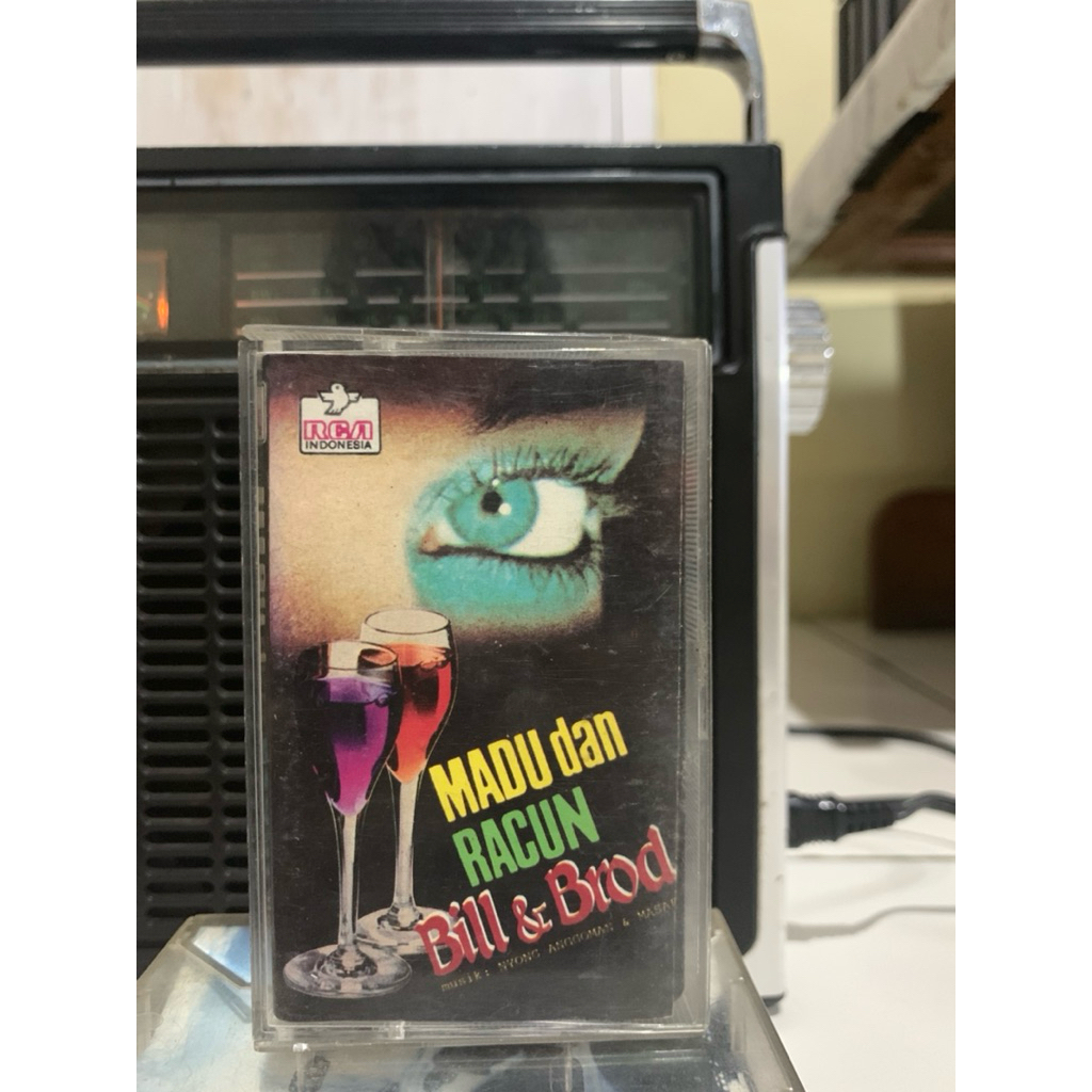 kaset Pita Madu Dan Racun Bill&Brod