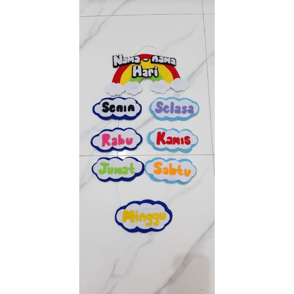 Hiasan Dinding Flanel Nama nama hari
