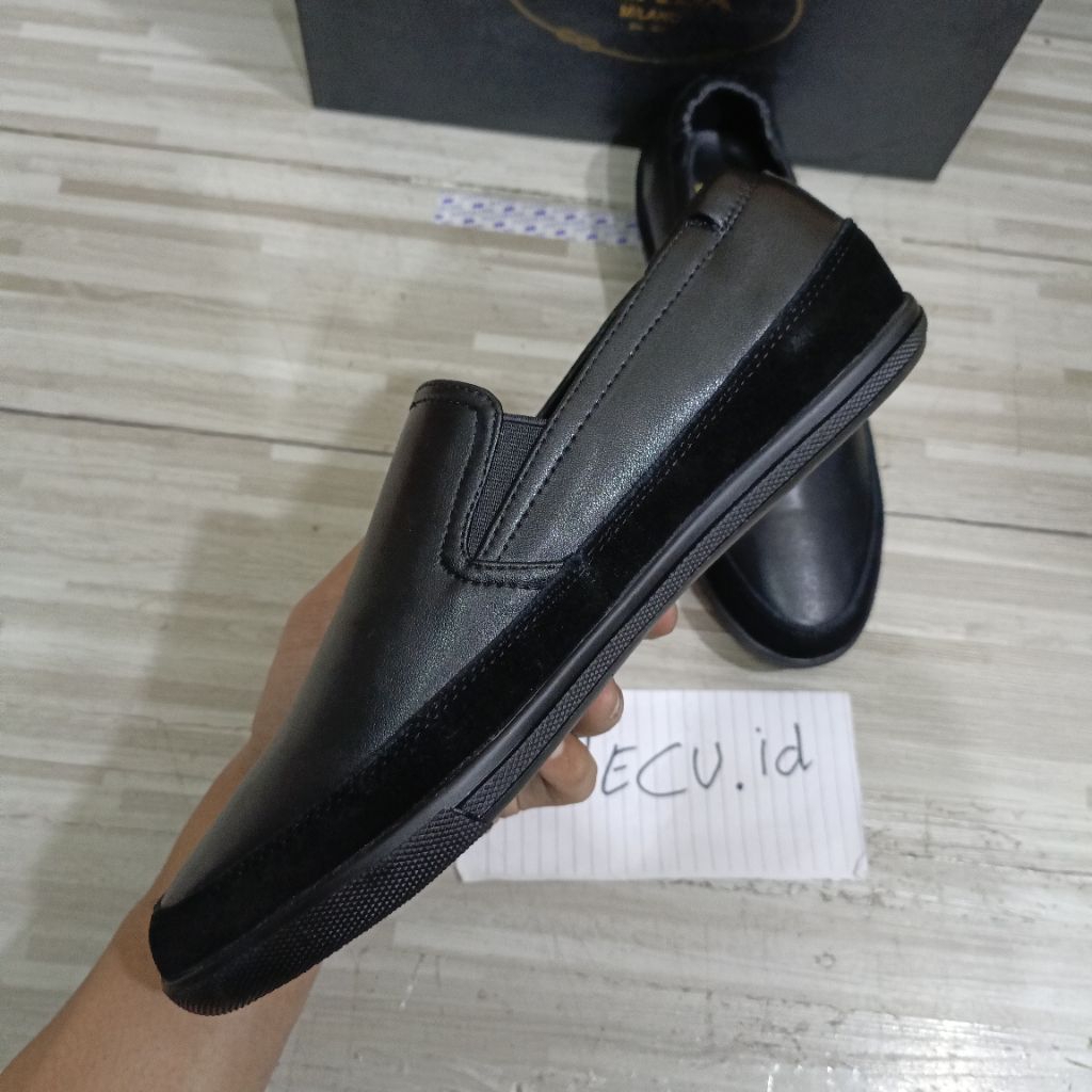 sepatu pria sneaker rada cowok kulit flat new