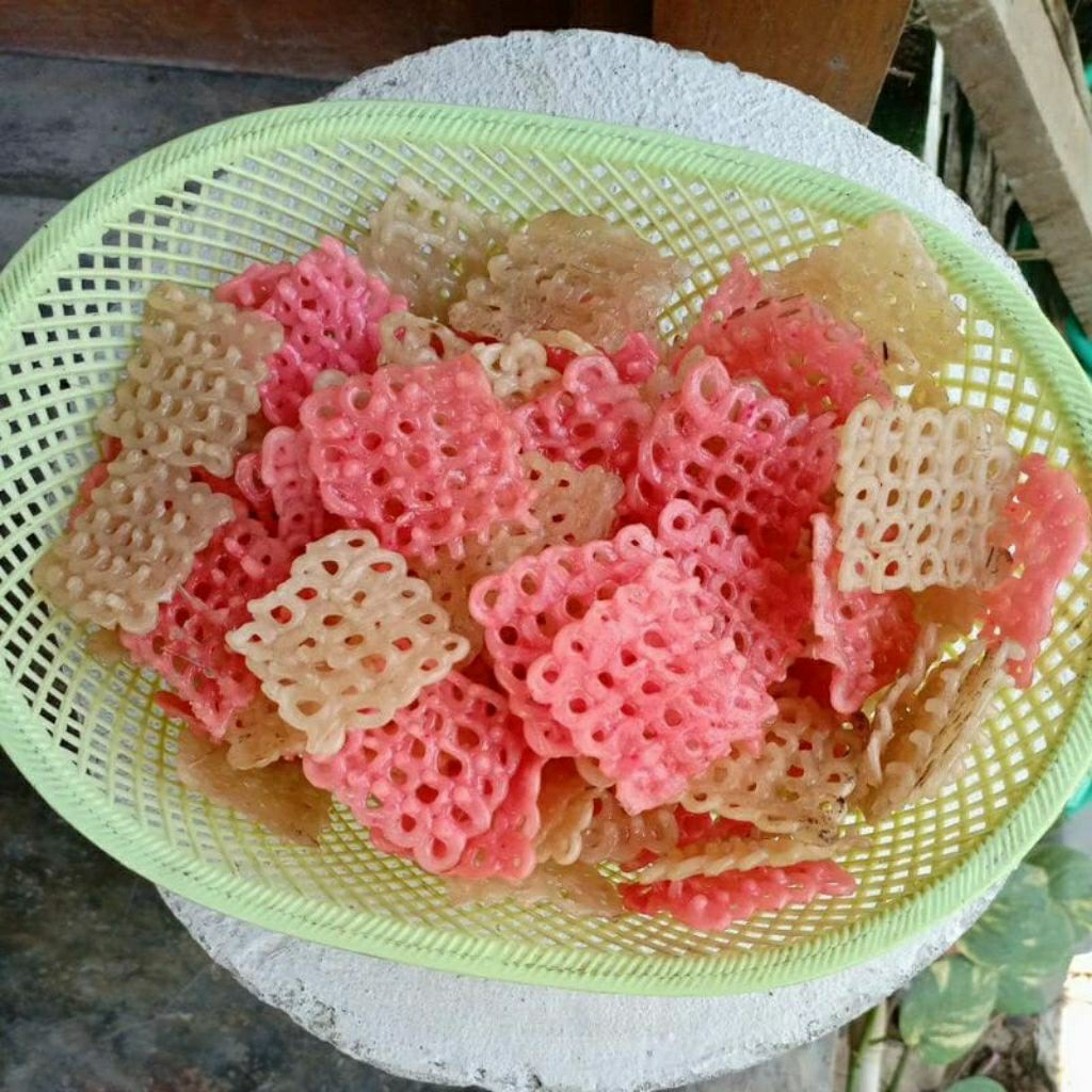 

1kg KRUPUK BAKAR/KRUPUK TAYAMUM/KRUPUK BAKAR WEDI ENAK DAN GURIH MENTAH SUDAH ADA BUMBUNYA