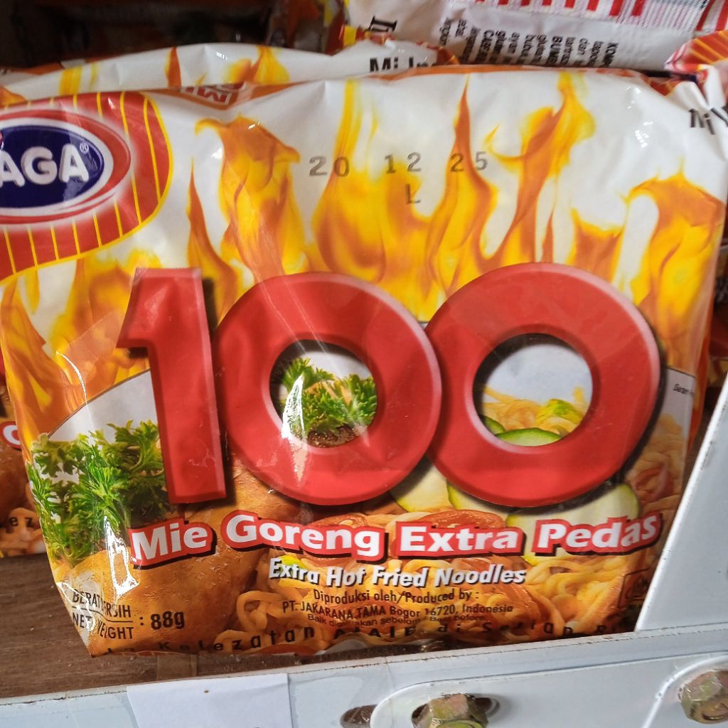 

mie gaga 100 extra pedas