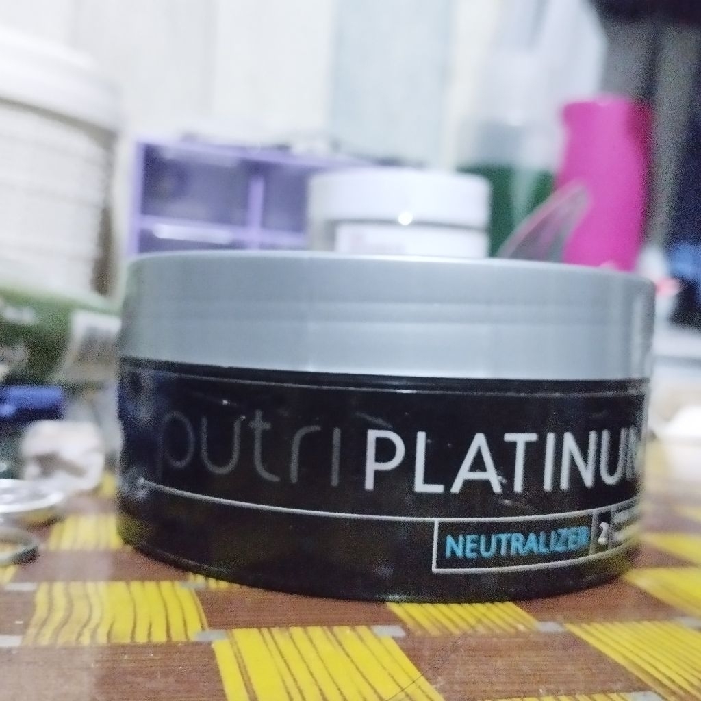 Putri platnium step 2 neutralizer NEW